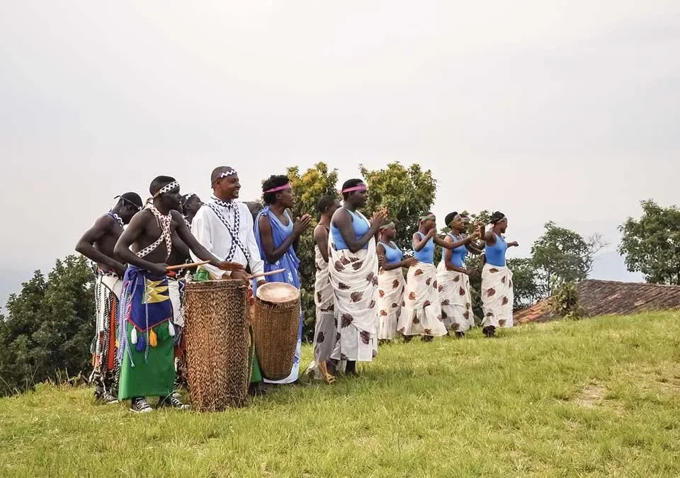 What Is the Cultural Etiquette in Rwanda? 