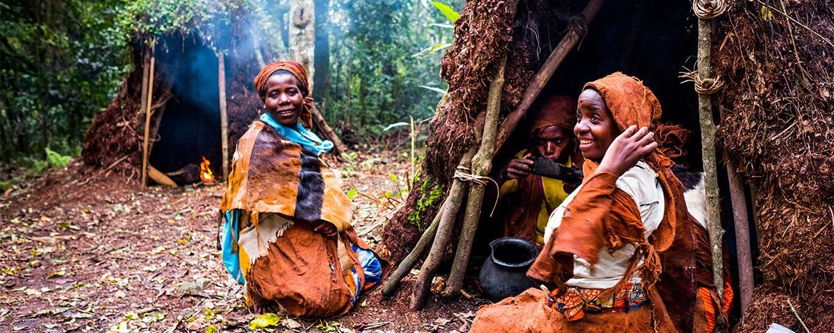 Can I Visit Local Communities on a Uganda Safari?