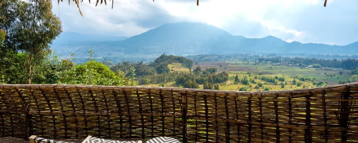 How Many Individual Villas Are Available at Bisate Lodge to Ensure Guest Exclusivity?